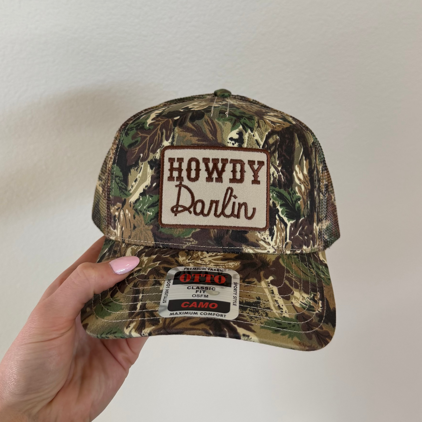 HOWDY DARLIN CAMO HAT
